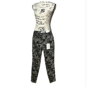 KanCan Camo Cargo Pants Women's Size 24‎ Gray Green Military Style
